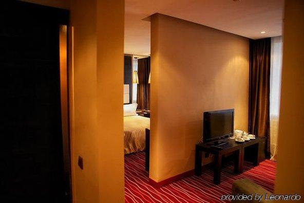 Manhattan Astana Hotel Phòng bức ảnh